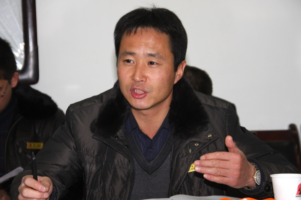 副礦長、總工程師岳東在會上講話