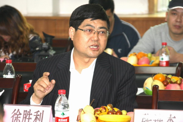 陜西省人口計(jì)生委政法處處長(zhǎng)徐勝利同志聽取匯報(bào)